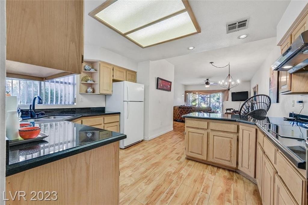Wild Plum Ln, Las Vegas, NV 89107