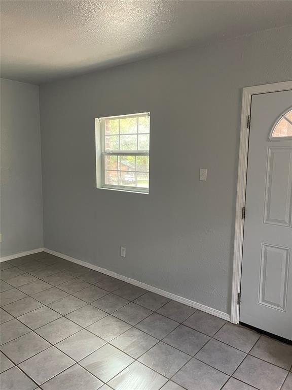 Pin Oak St, Alvarado, TX 76009