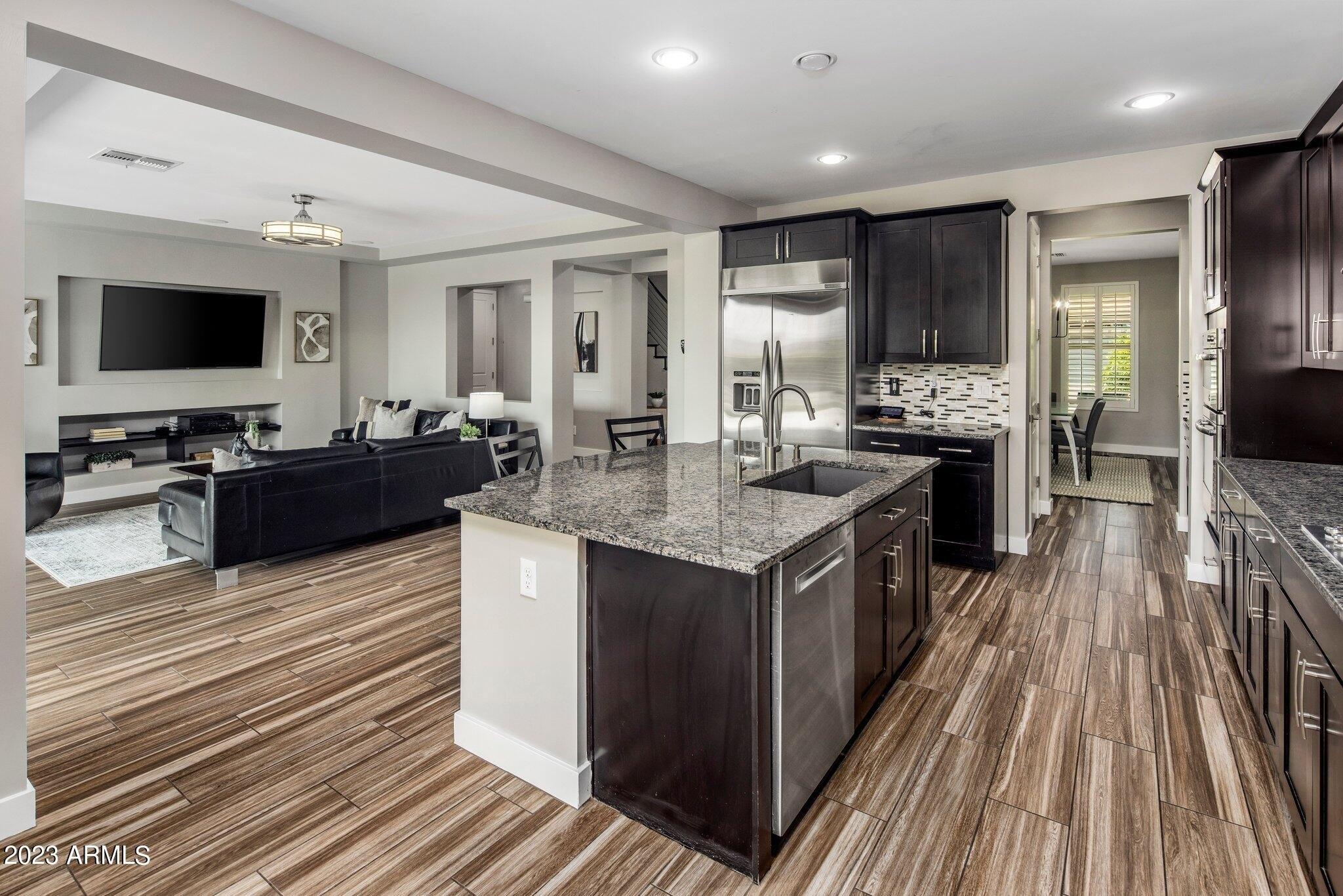 E Half Hitch Pl, Phoenix, AZ 85050