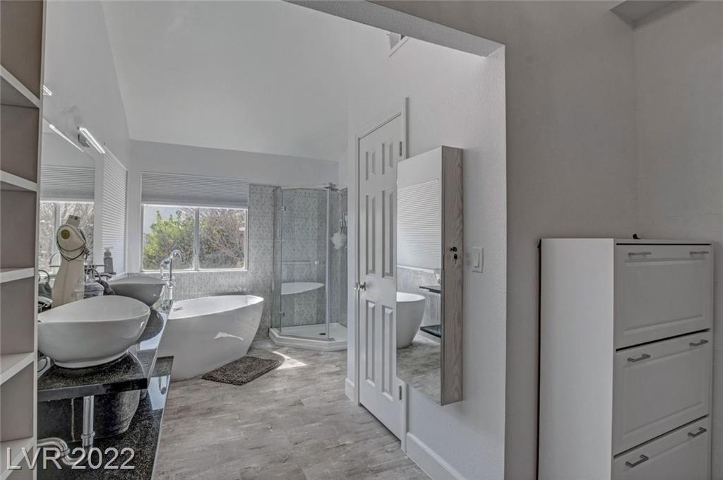 Caprock Cir, Las Vegas, NV 89129