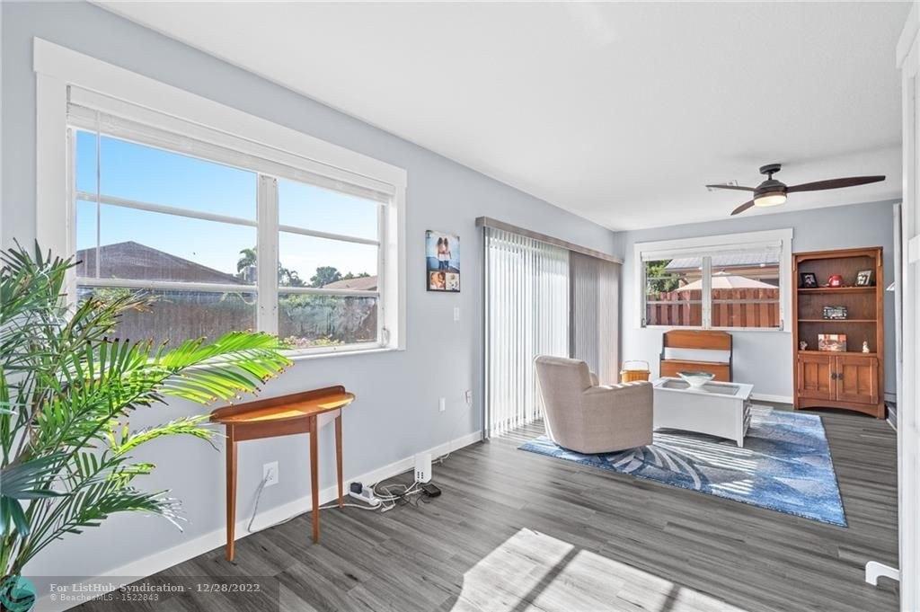 Se 27th Ln, Boynton Beach, FL 33435