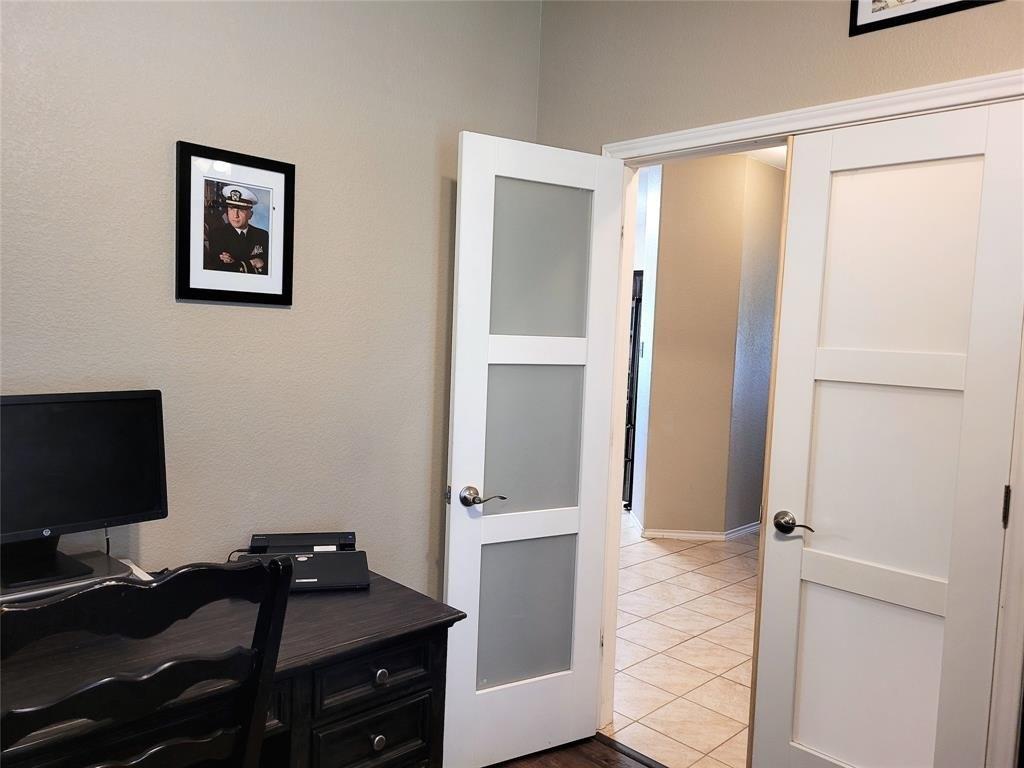 Walnut Cliff Ct, Fort Worth, TX 76179