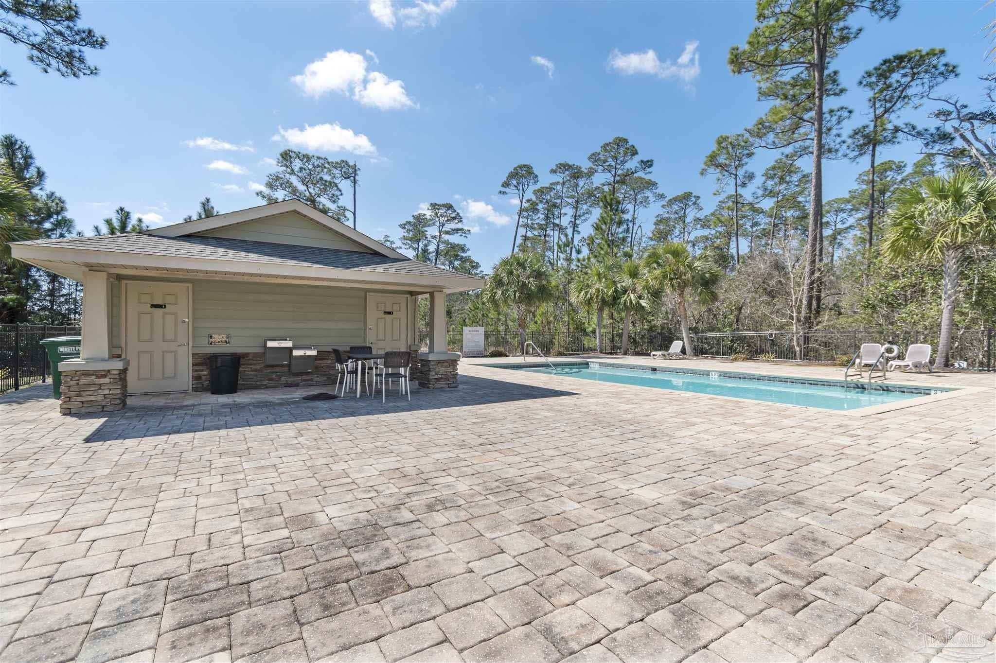 Sound Haven Ct, Navarre, FL 32566