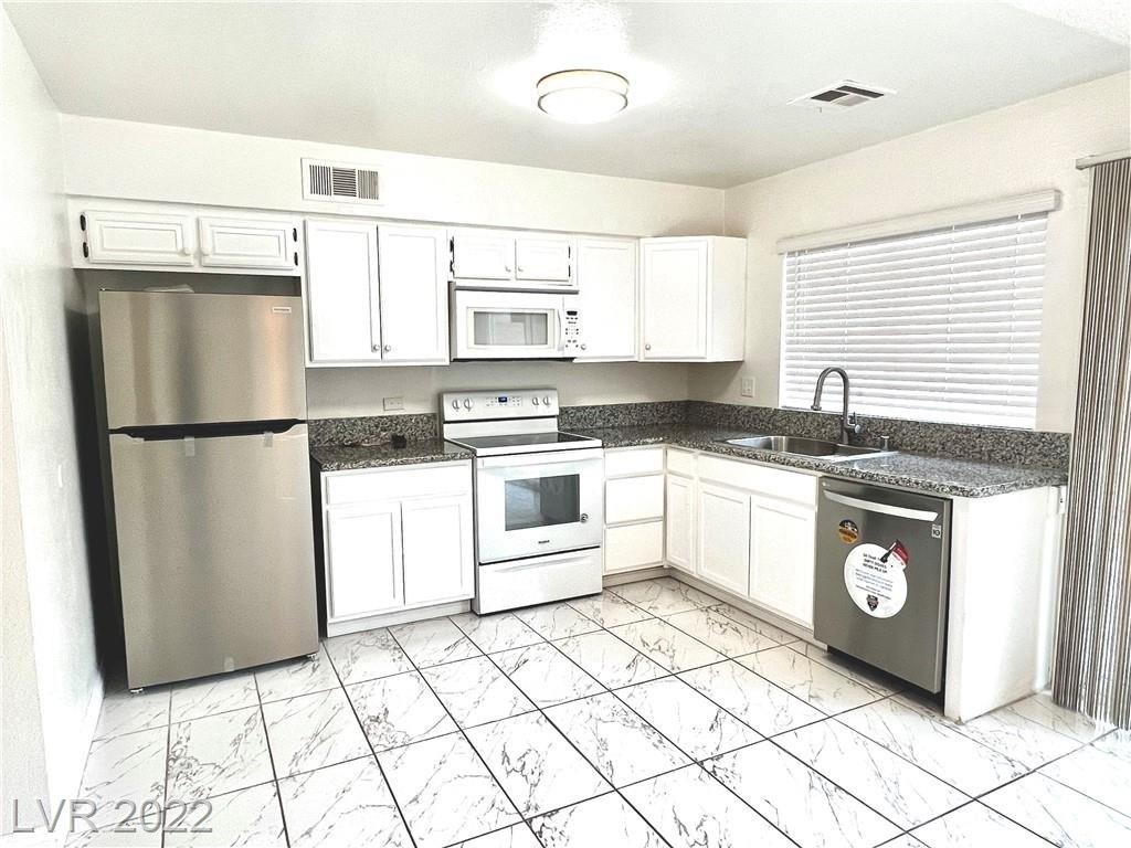 Sagebrook Ln, Las Vegas, NV 89121