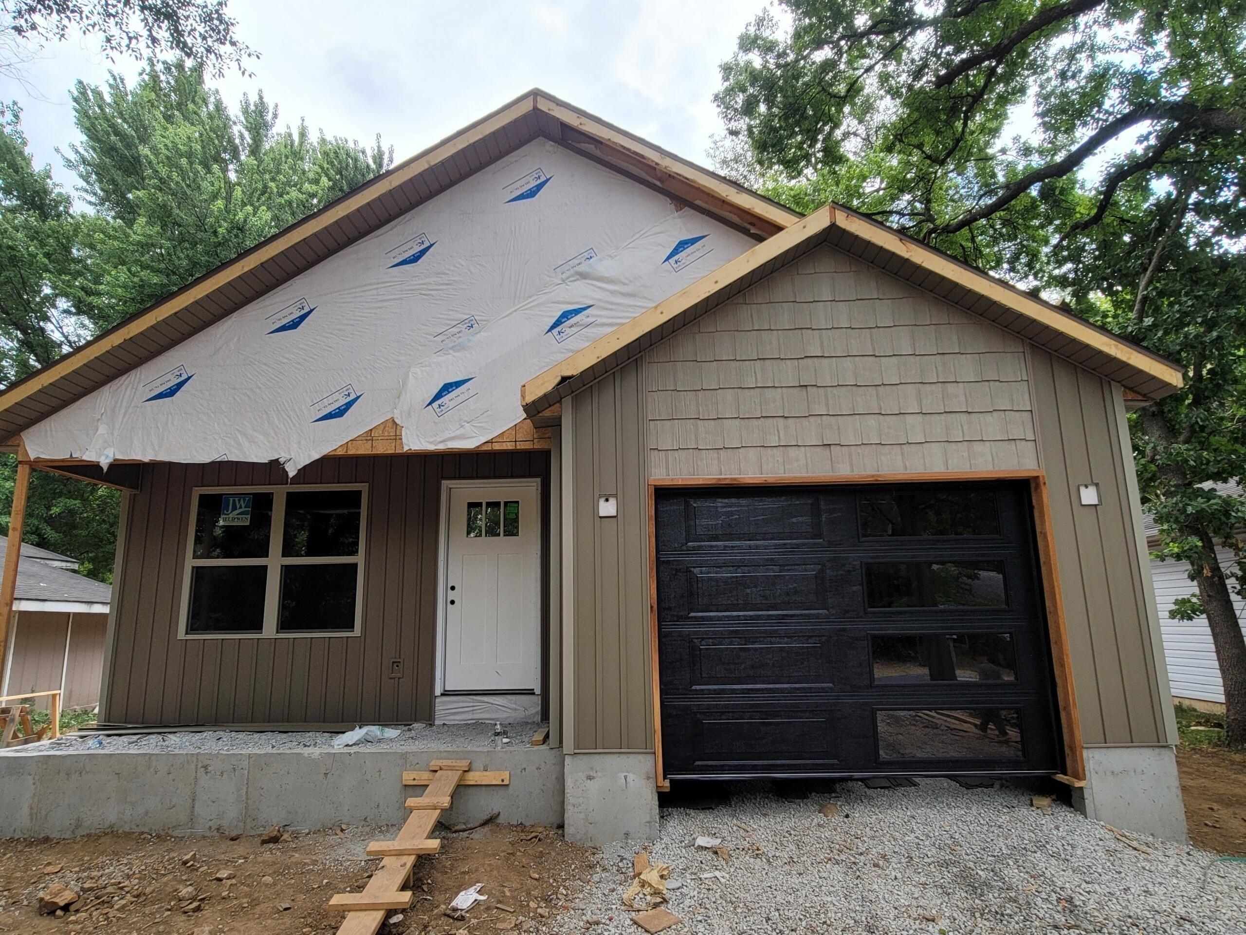 N Prospect Ave, Springfield, MO 65803