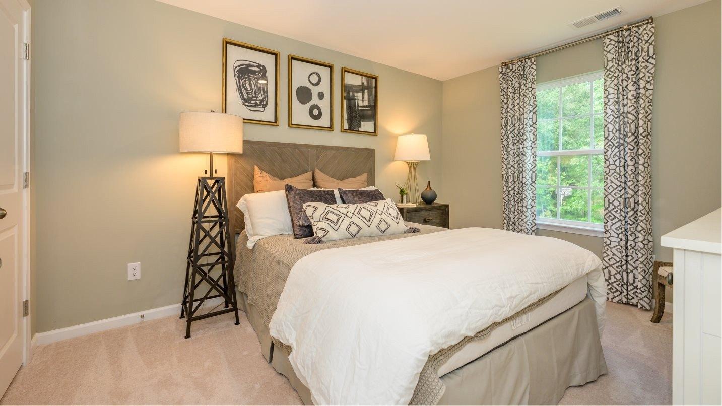 Cinnamon Fern Ln, Charlotte, NC 28227