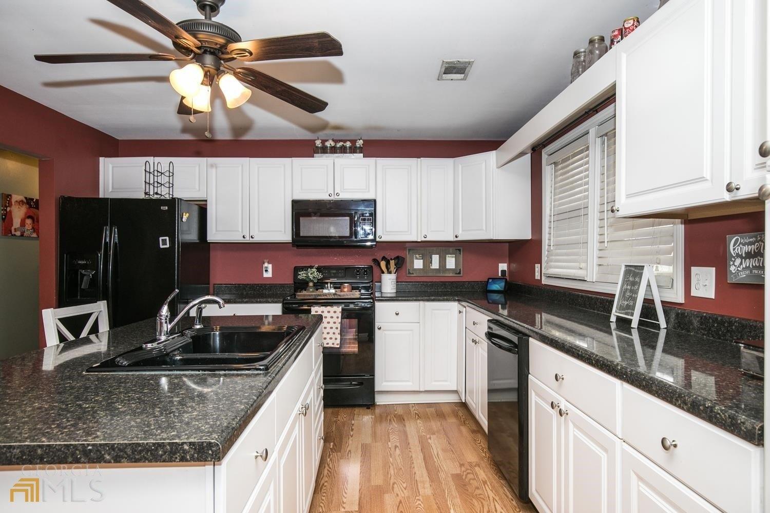 Highway 323, Gillsville, GA 30543