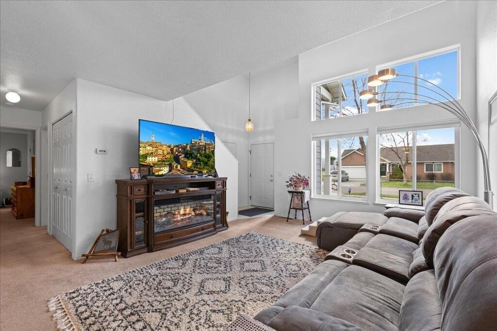 Fleet St, Missoula, MT 59808