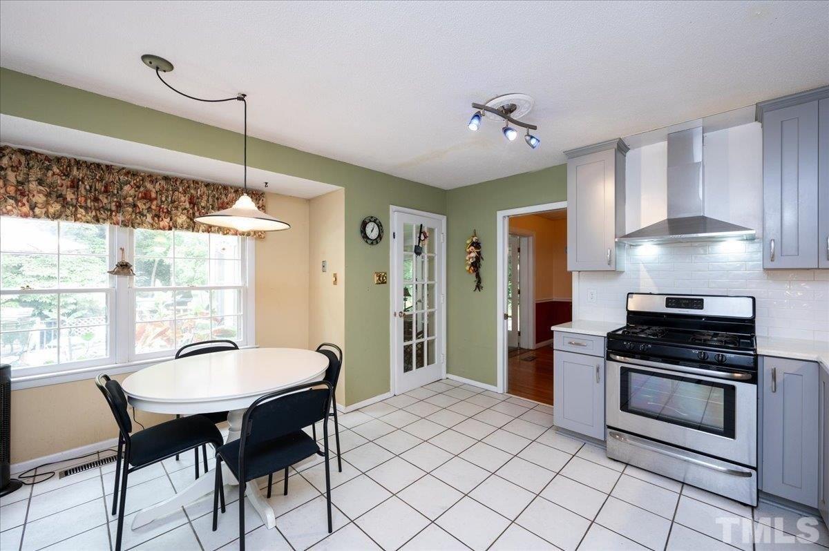 Ashe Ave, Cary, NC 27511