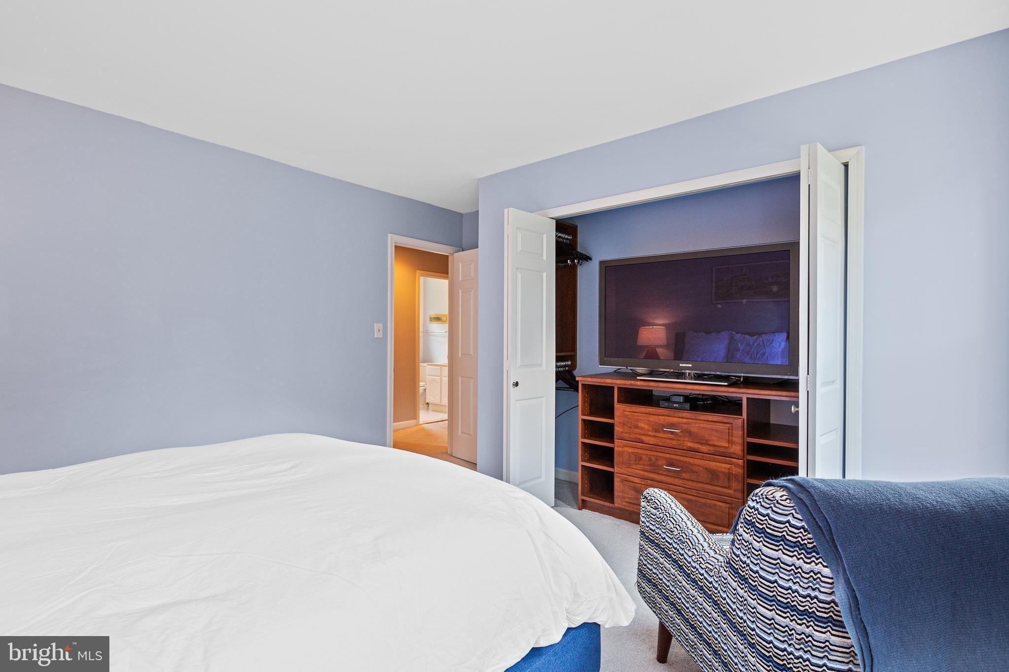 Williamfield Dr, Ellicott City, MD 21042