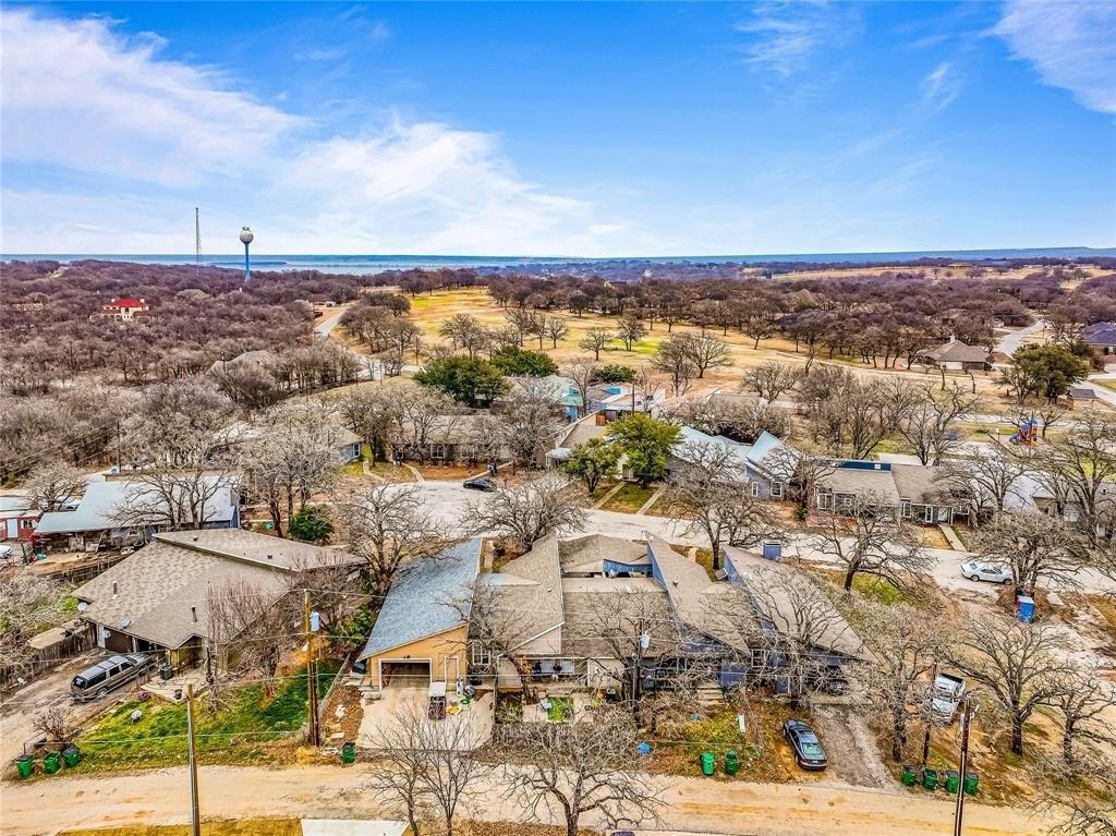 Elm Ct, Runaway Bay, TX 76426
