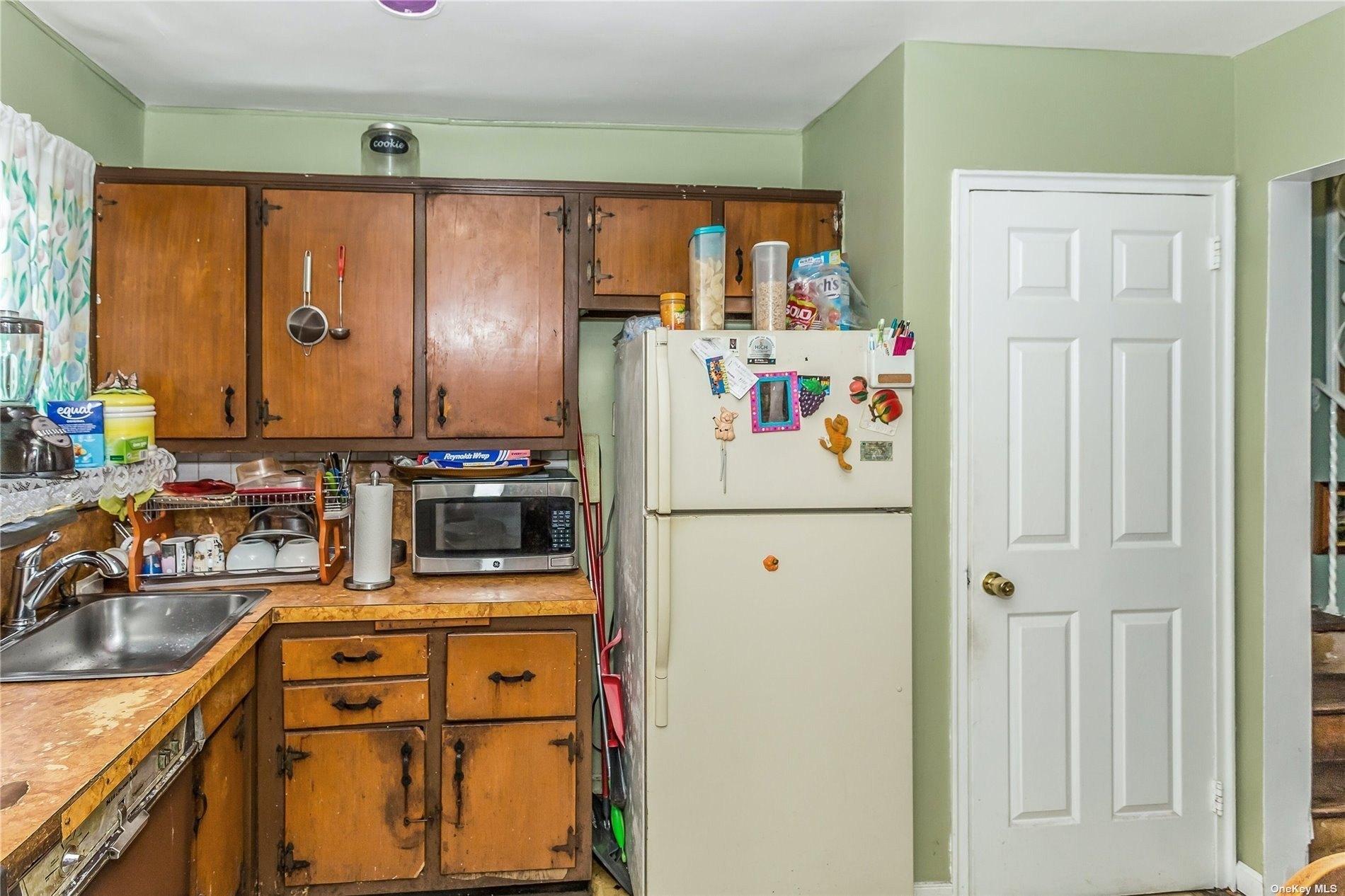 Northgate Ct, Uniondale, NY 11553