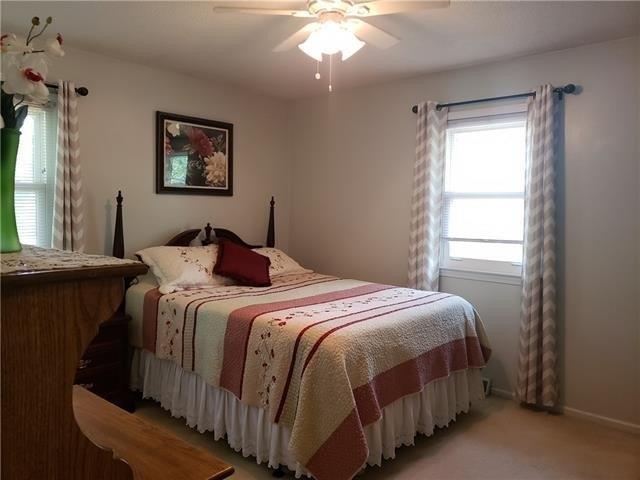 Sw Mission Pl, Lees Summit, MO 64081