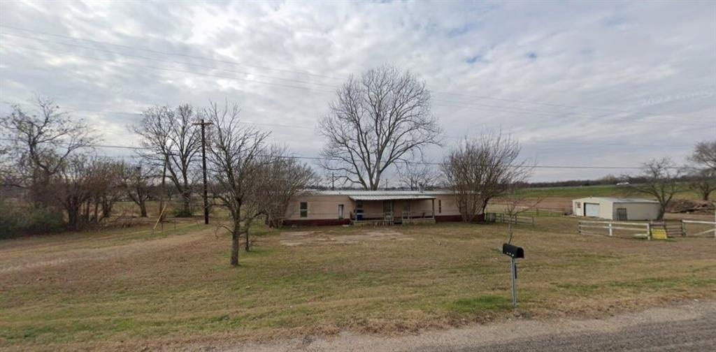 Sherman Dr, Whitesboro, TX 76273