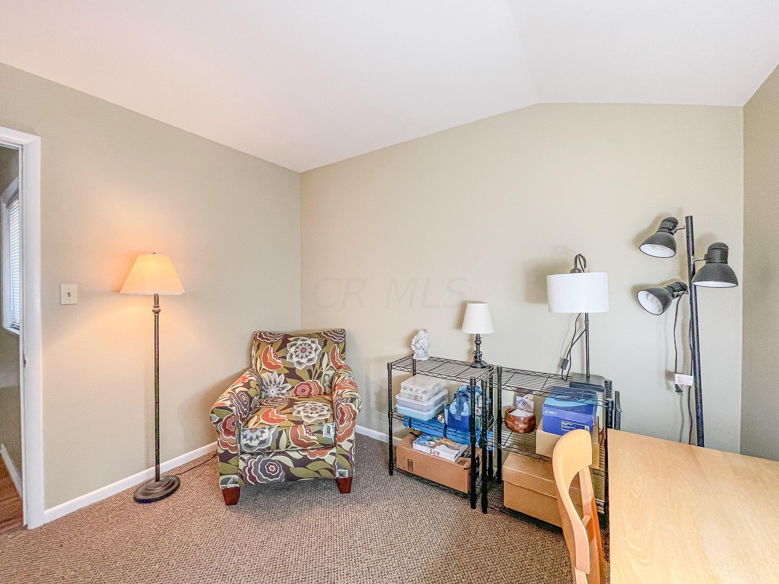Woodlawn Ave, Columbus, OH 43228