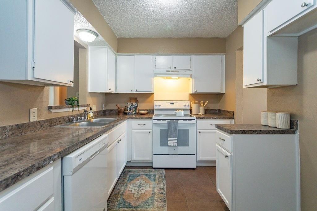 Panay Way Dr, Fort Worth, TX 76108
