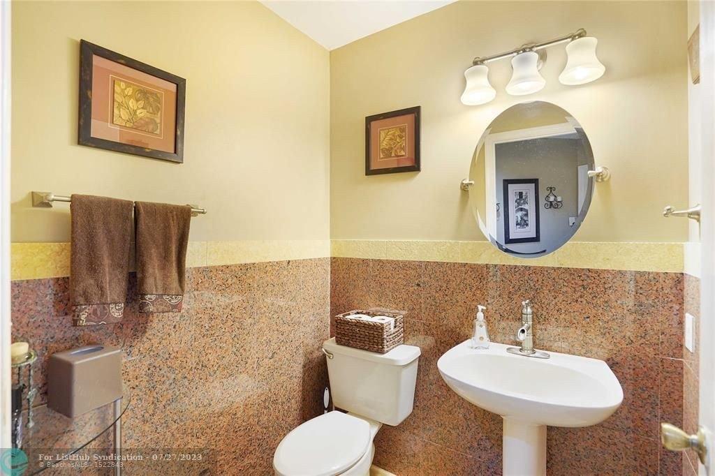 Boca River Cir, Boca Raton, FL 33434