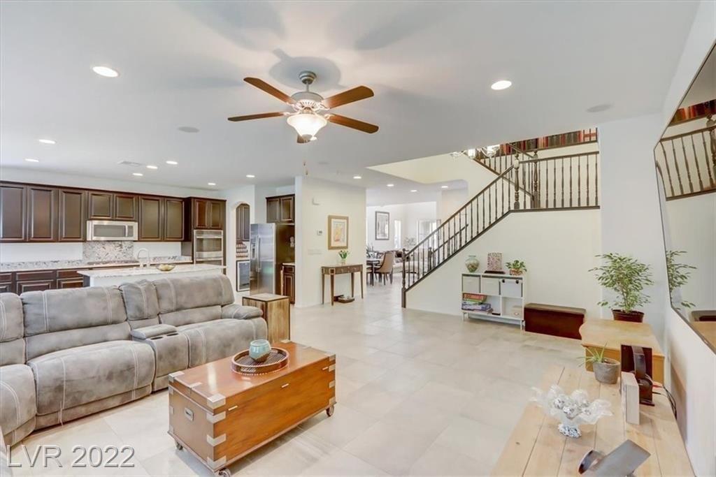 Merimack Oaks St, Las Vegas, NV 89166