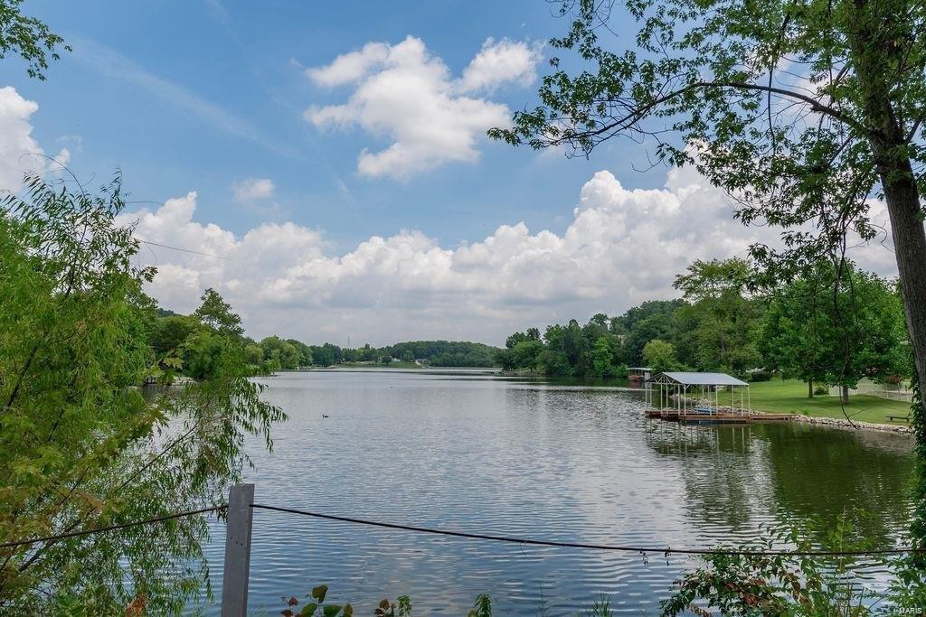 Glenwood Dr, Fenton, MO 63026
