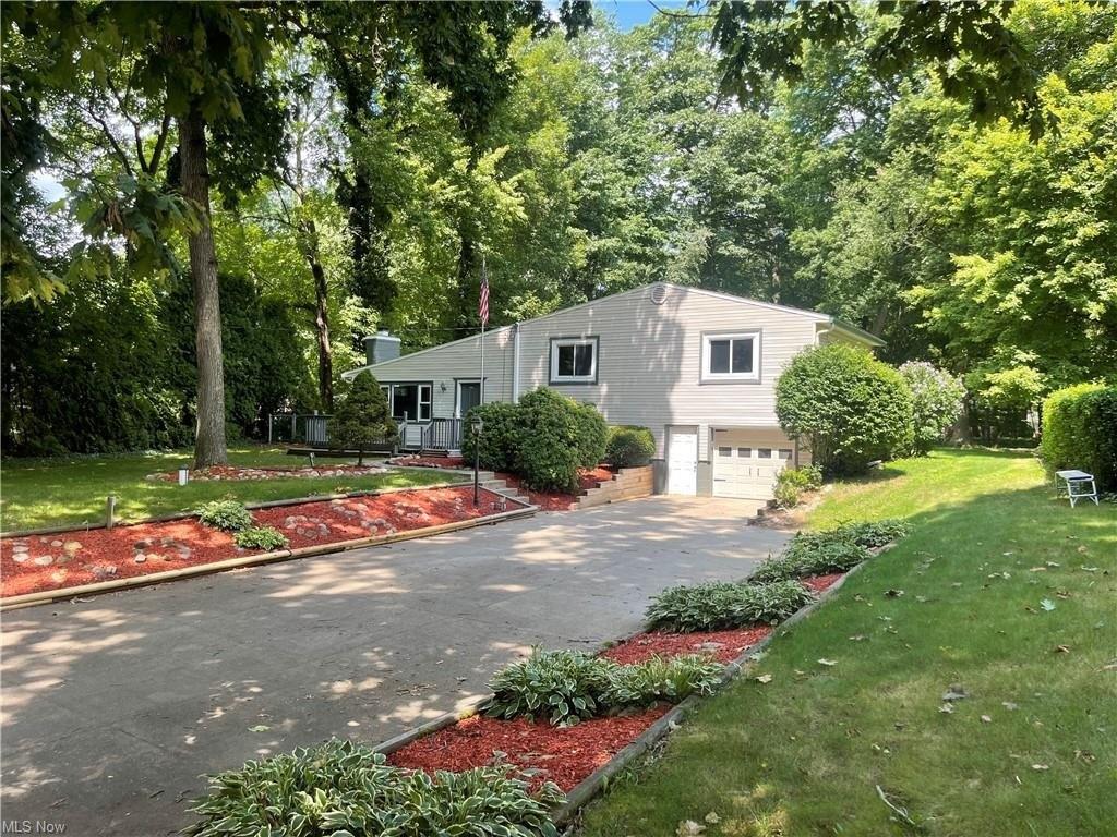 Catalina Dr, New Franklin, OH 44319