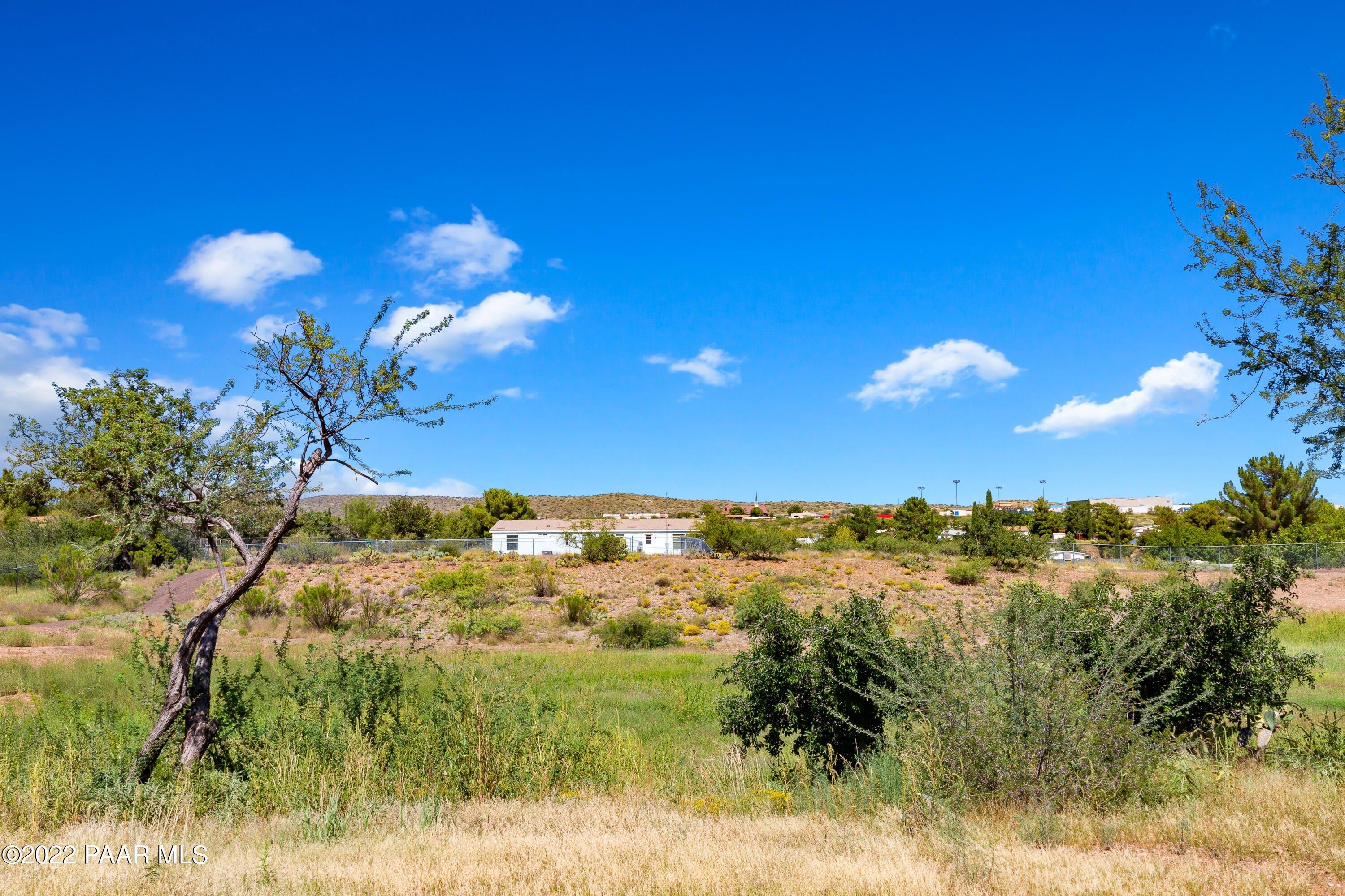 E Peach Tree Rd, Mayer, AZ 86333