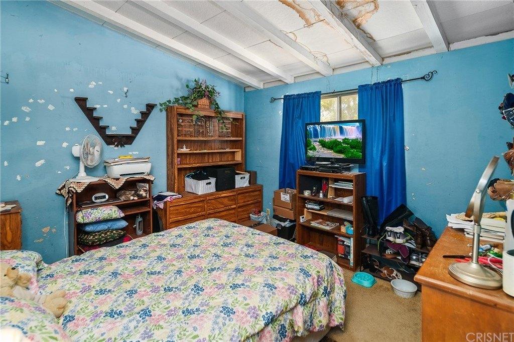 21st St W, Lancaster, CA 93536