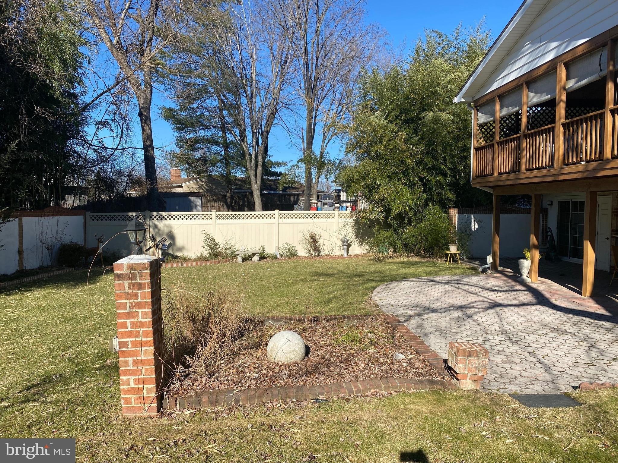 E Poplar Rd, Sterling, VA 20164