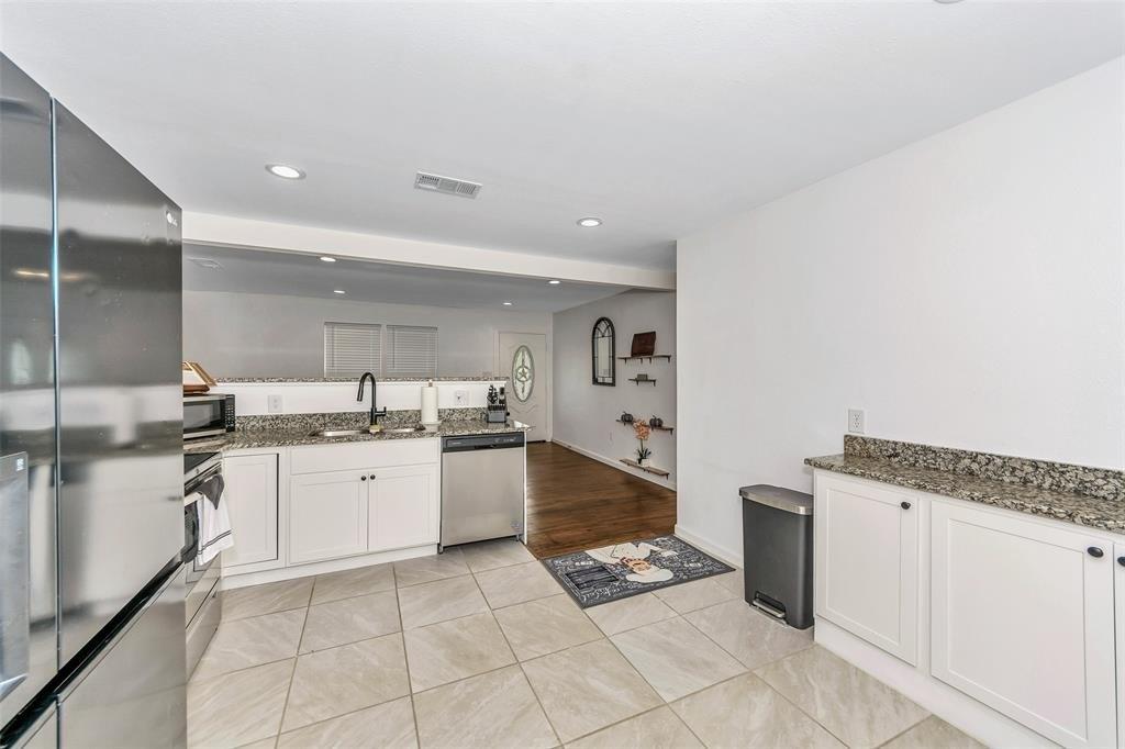 S Evans St, Boyd, TX 76023