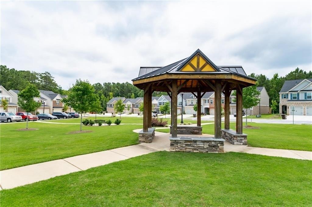 Berney Cir, Powder Springs, GA 30127