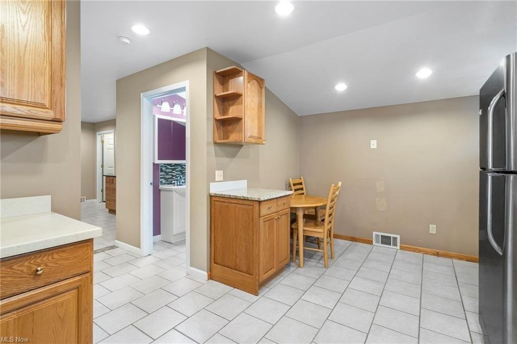 Cleveland Ave Sw, Canton, OH 44707