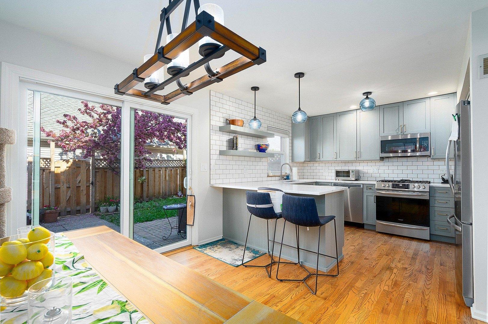N Hoyne Ave, Chicago, IL 60625