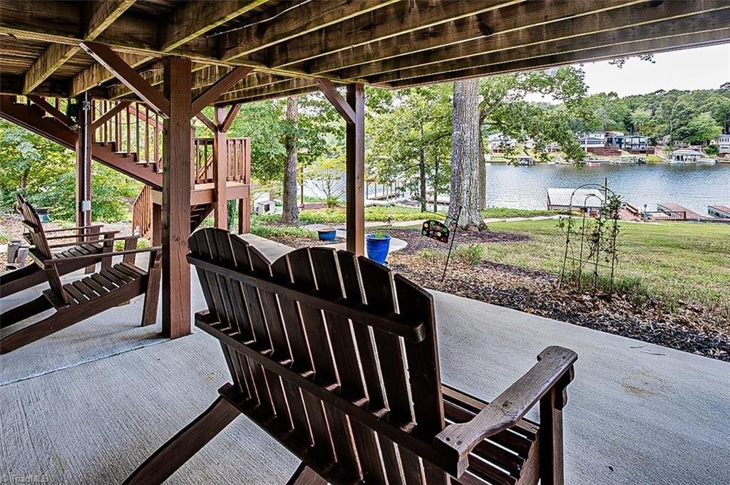 Shoreline Dr, New London, NC 28127