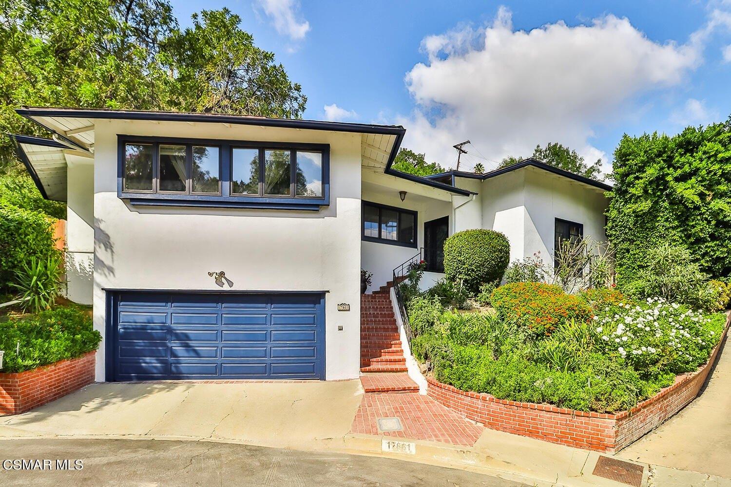 Cathedral Pl, Encino, CA 91316