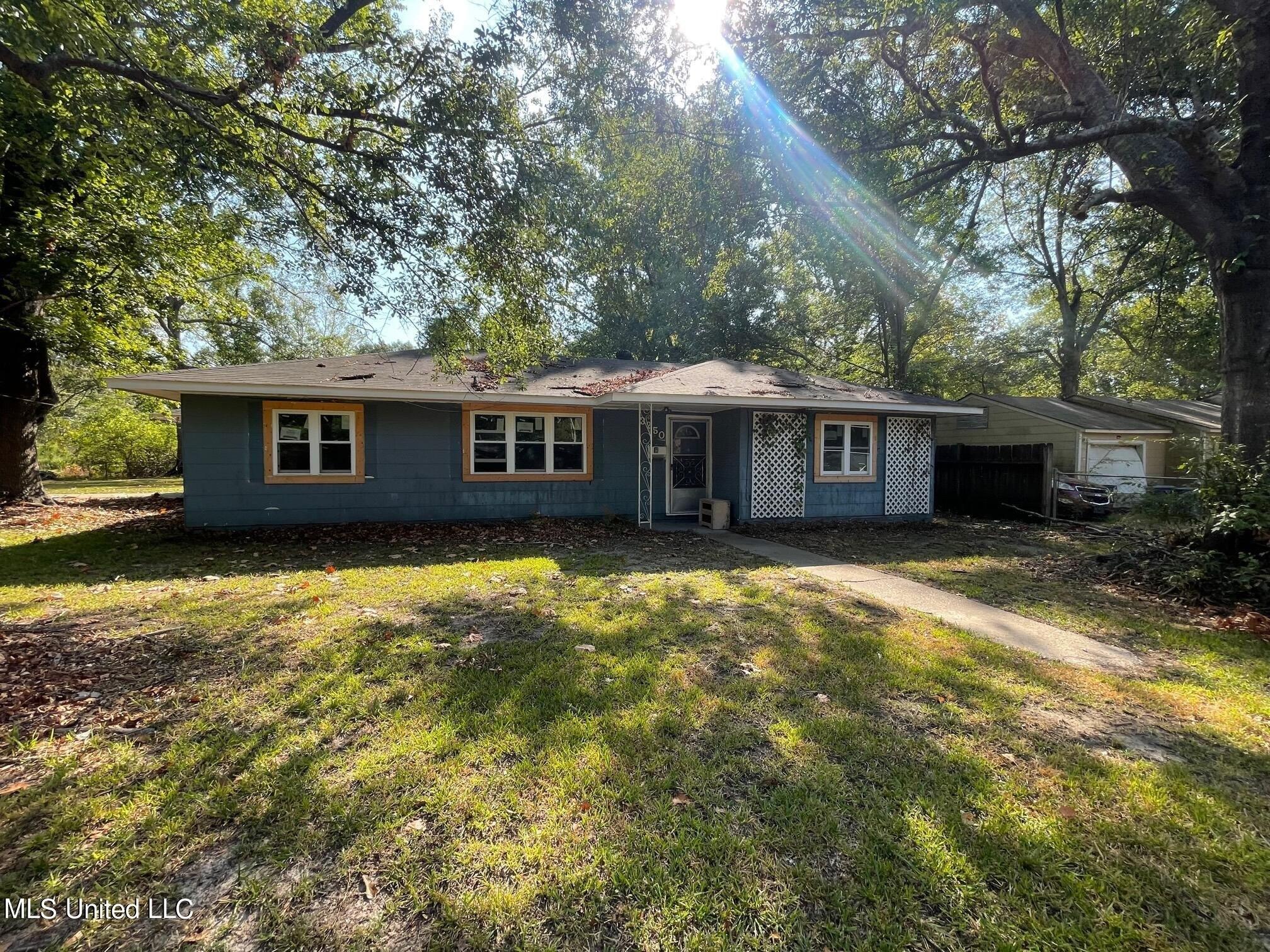 Oak Forest Dr, Jackson, MS 39212