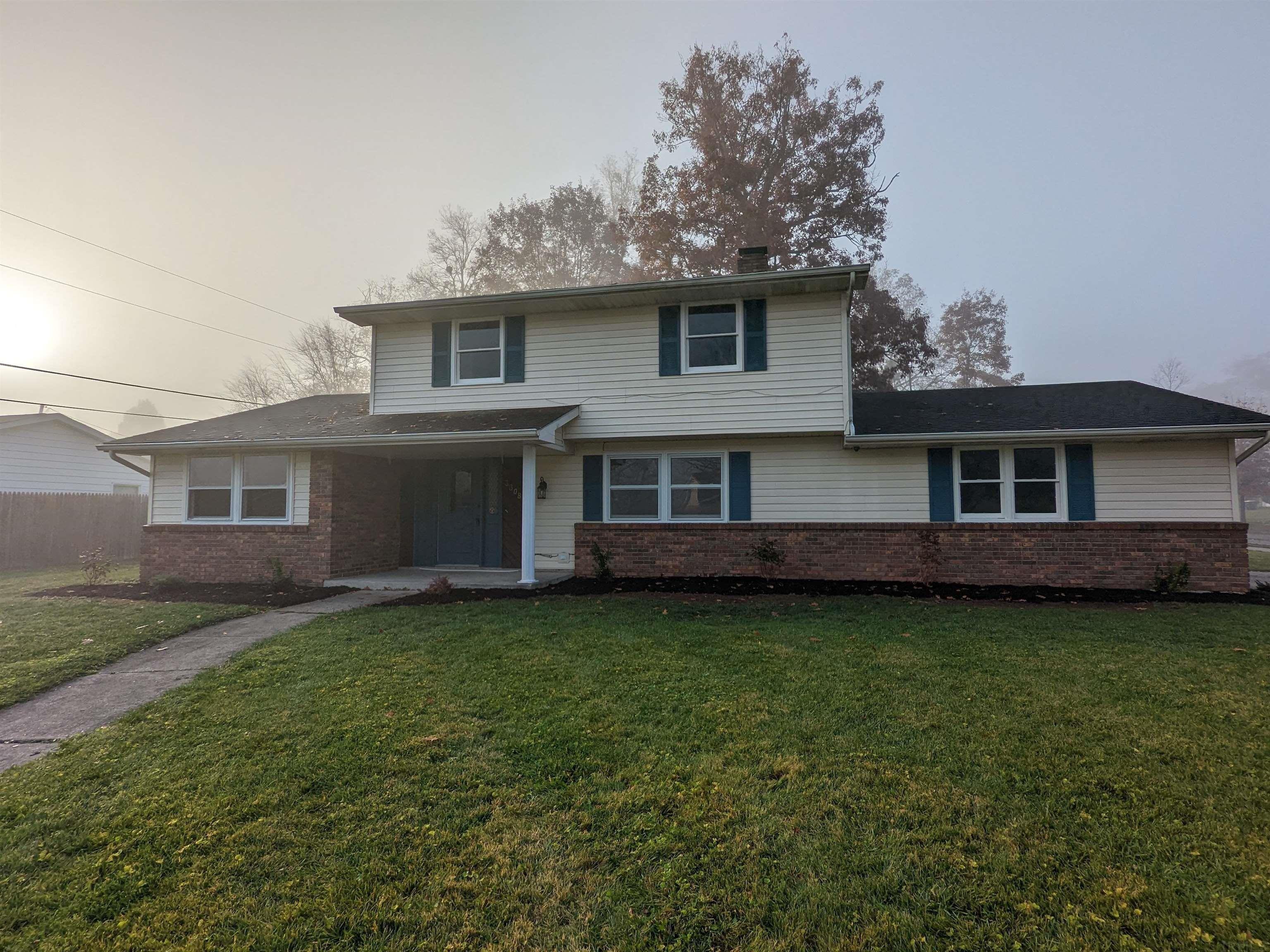 Casselwood Dr, Fort Wayne, IN 46816