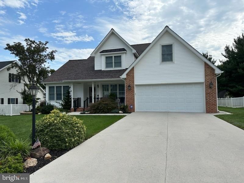 Rosewood Cir, Hanover, PA 17331