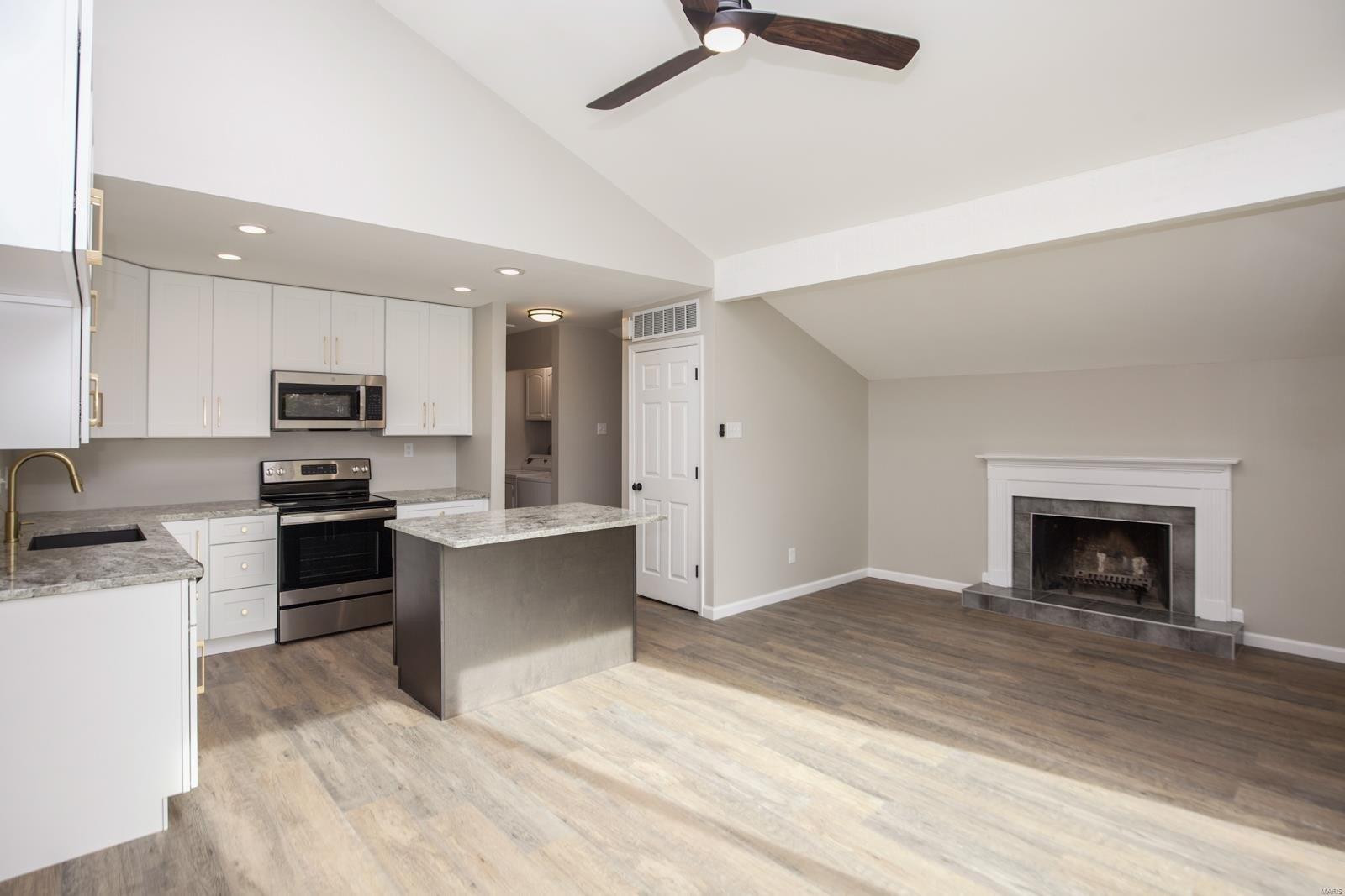 Harbor View Dr, Lake Saint Louis, MO 63367