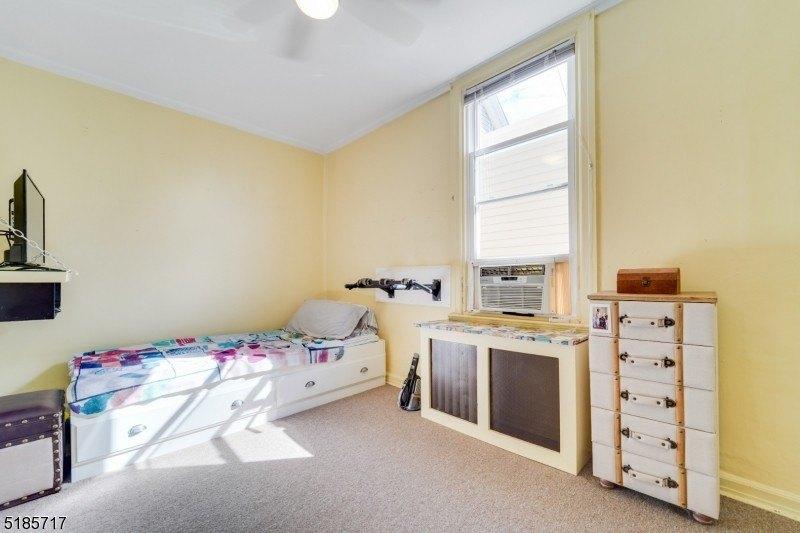 E 44th St, Bayonne, NJ 07002