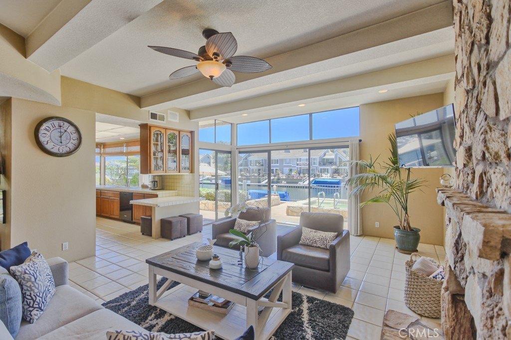Santa Barbara Ln, Huntington Beach, CA 92649