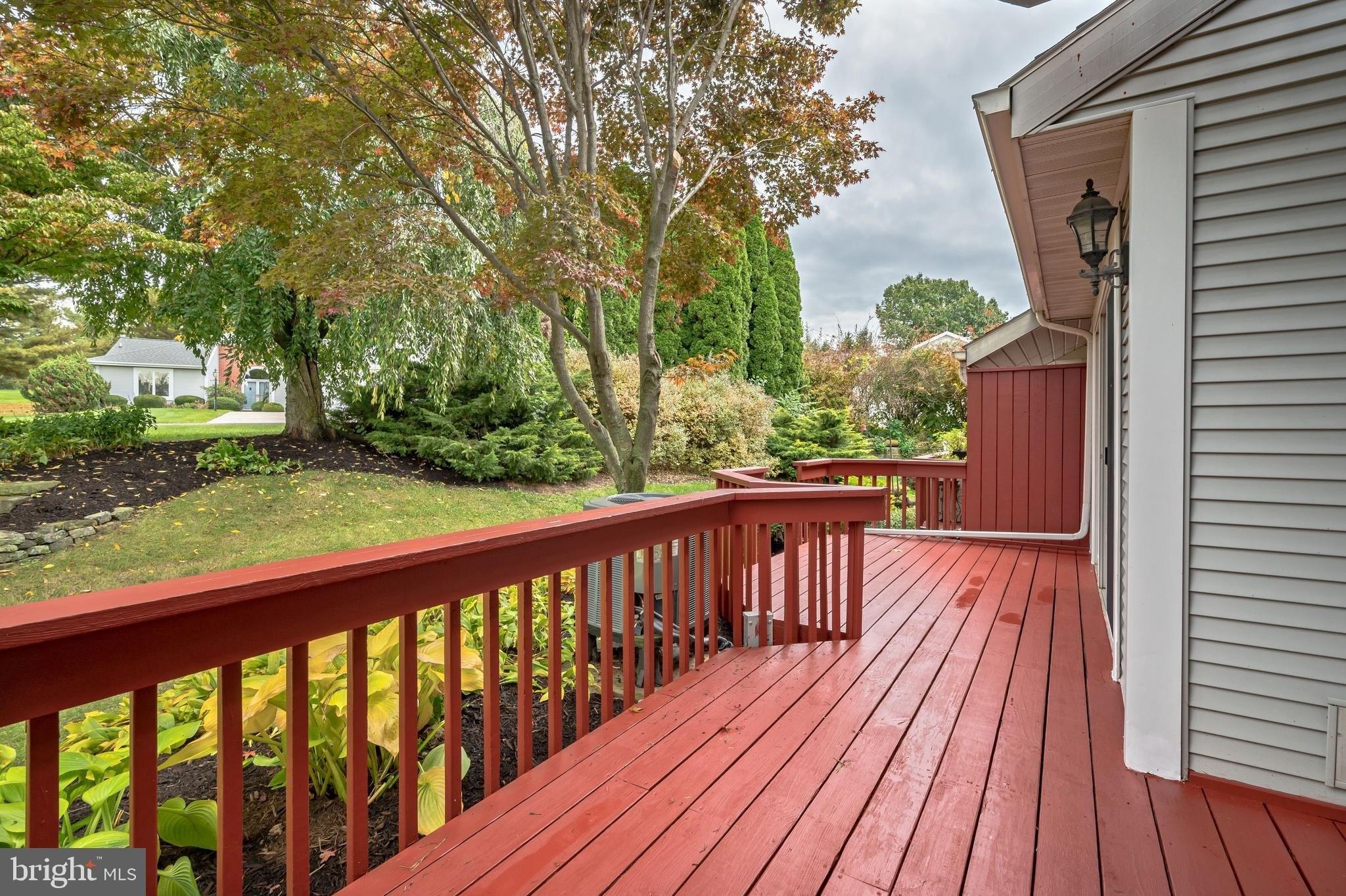 Fairway Dr W, Fayetteville, PA 17222