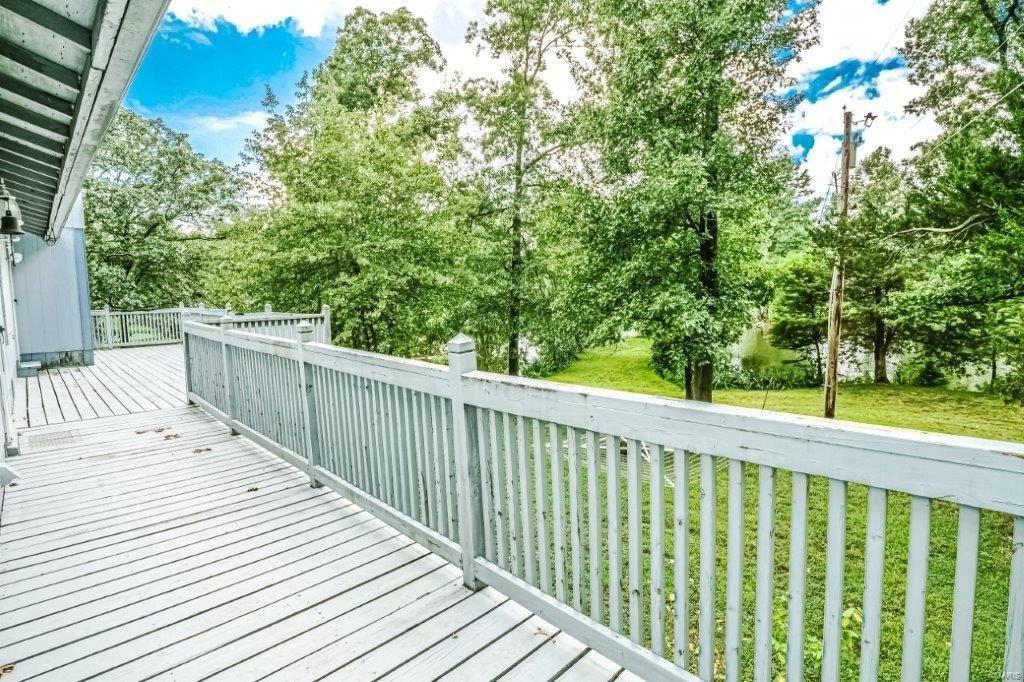 Ralph Dr, Foristell, MO 63348