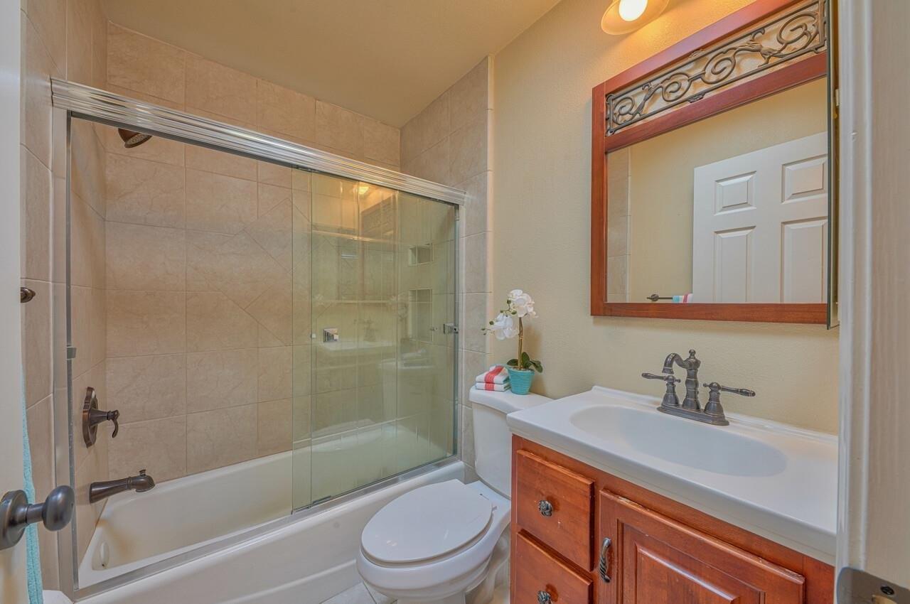 Sinex Ave, Pacific Grove, CA 93950