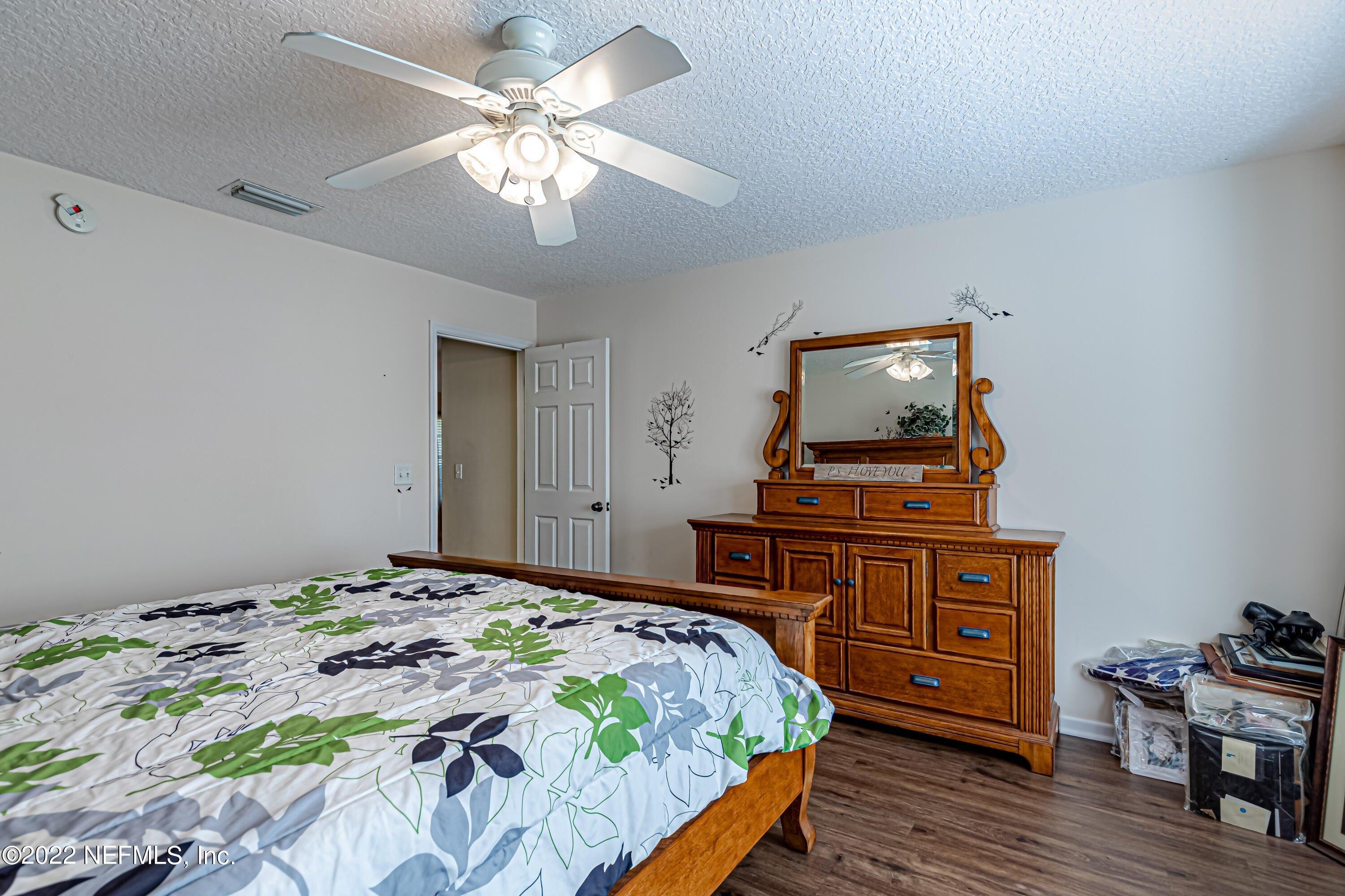 Walburg St, Green Cove Springs, FL 32043