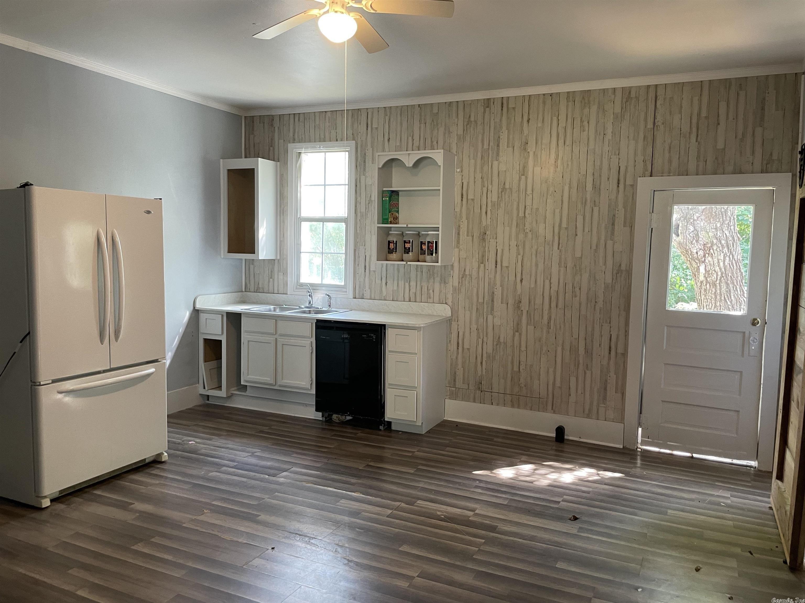 Case St, Heber Springs, AR 72543
