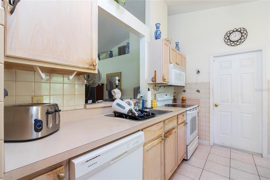 Pine Hill Ln, Palm Coast, FL 32164