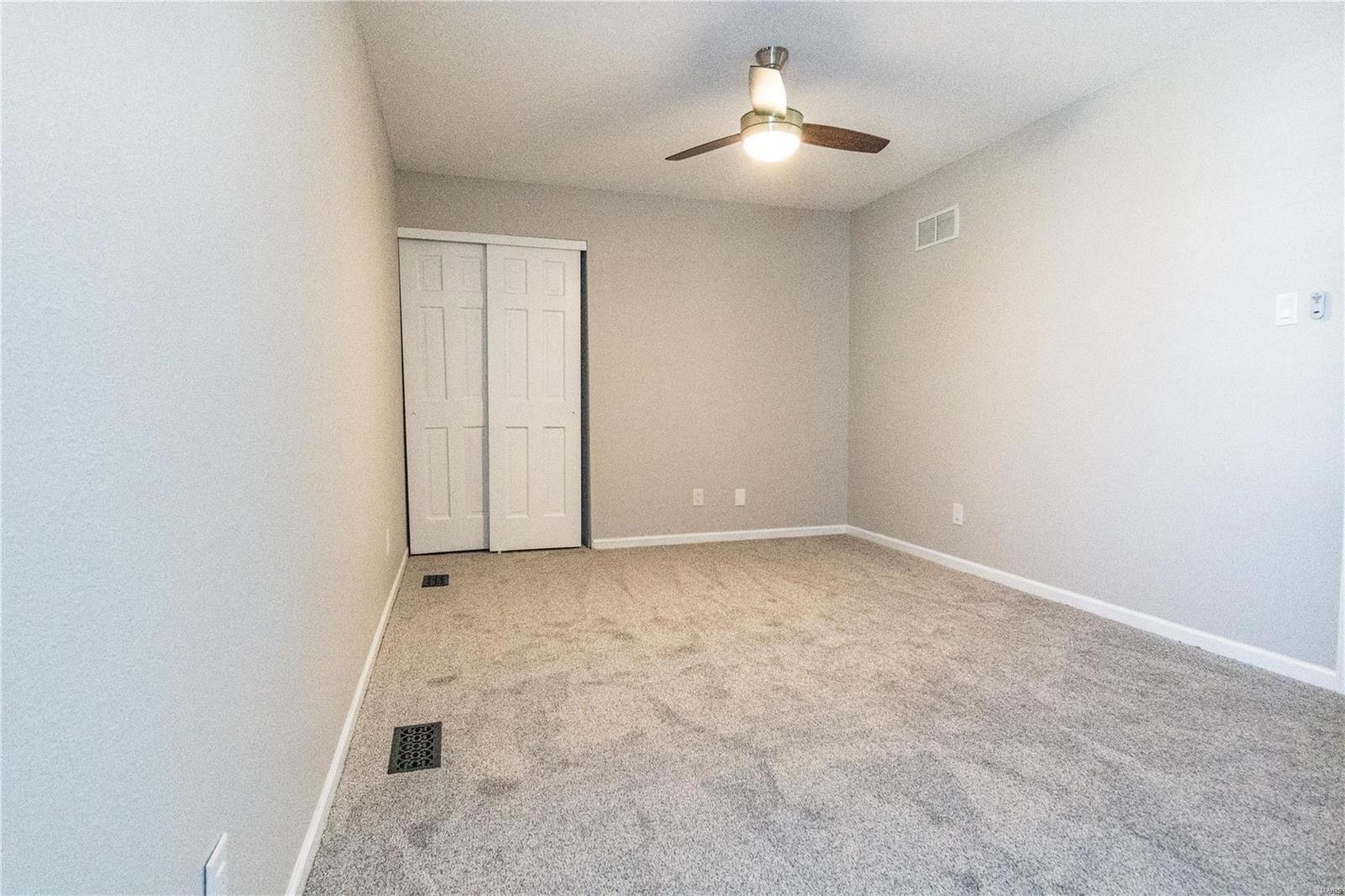 Mimosa Dr, Granite City, IL 62040