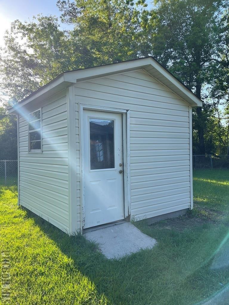 Shirley Dr, Picayune, MS 39466