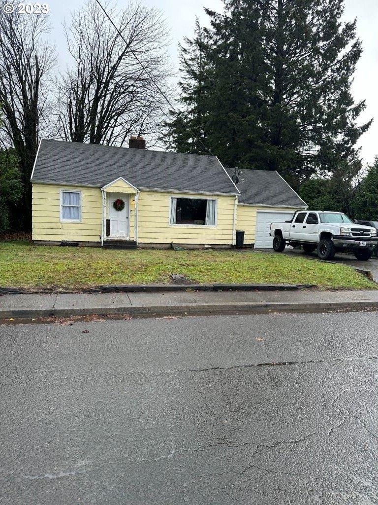 Williams Ave, Tillamook, OR 97141
