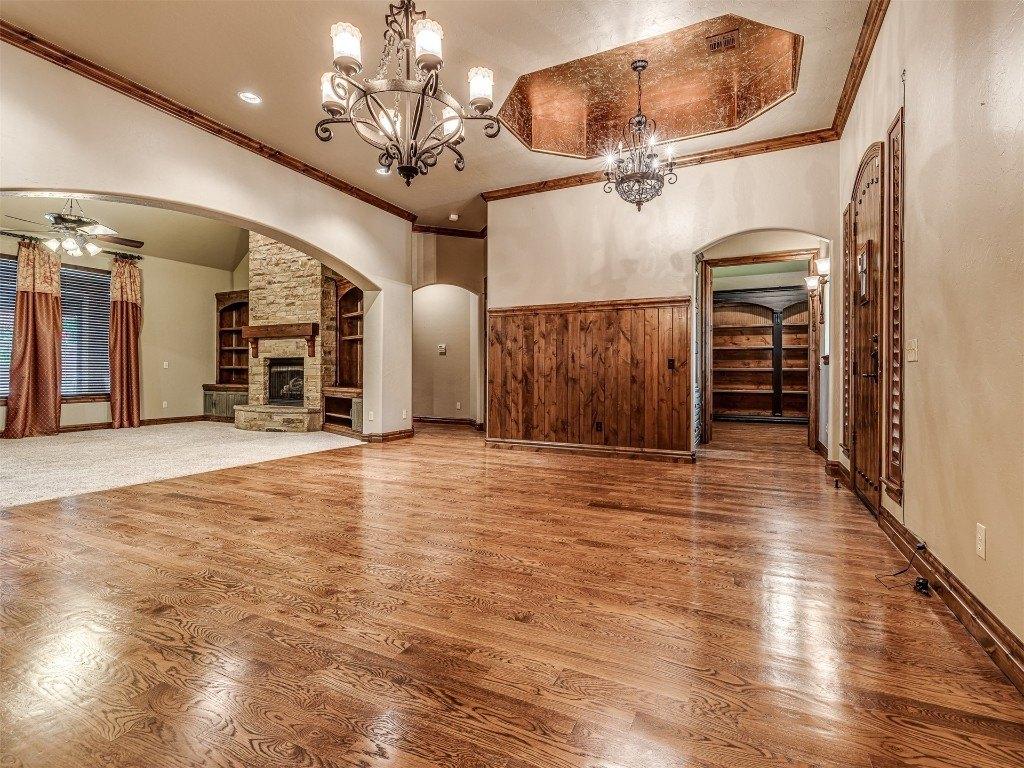 Waterford Ln, Yukon, OK 73099