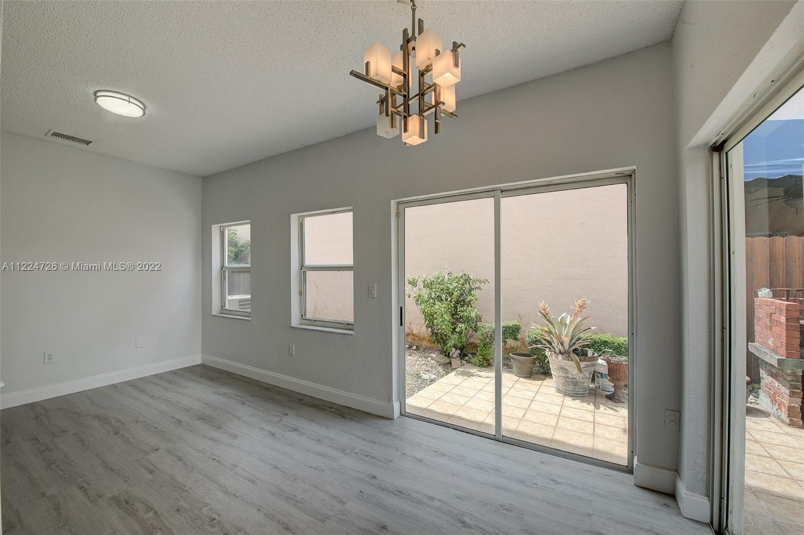 Nw 79th Ave, Hialeah, FL 33015